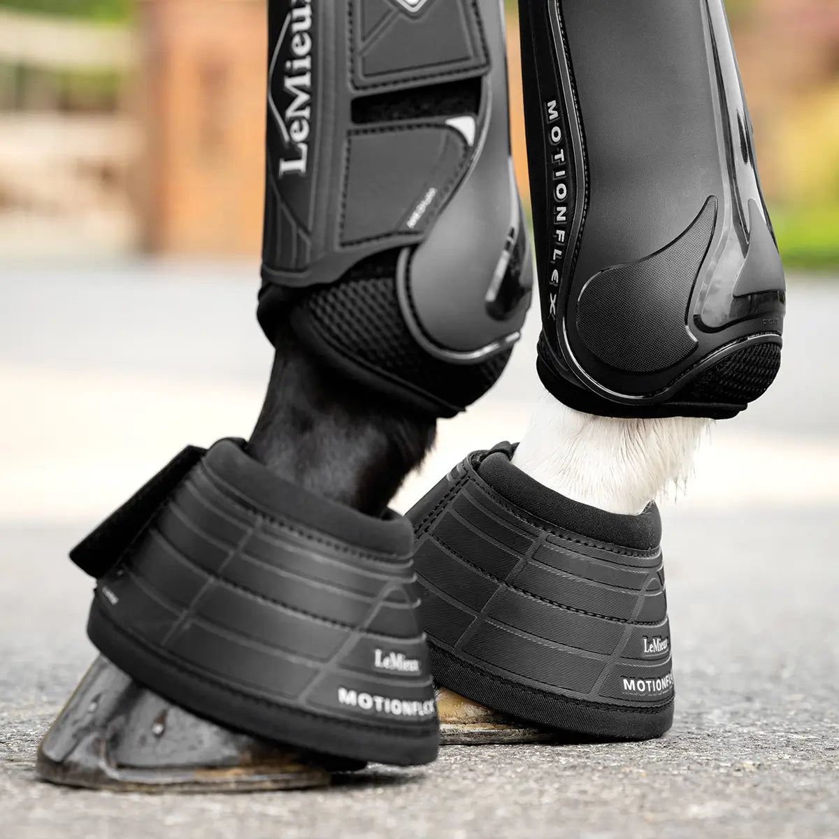 LeMieux Motionflex Klokke Sort