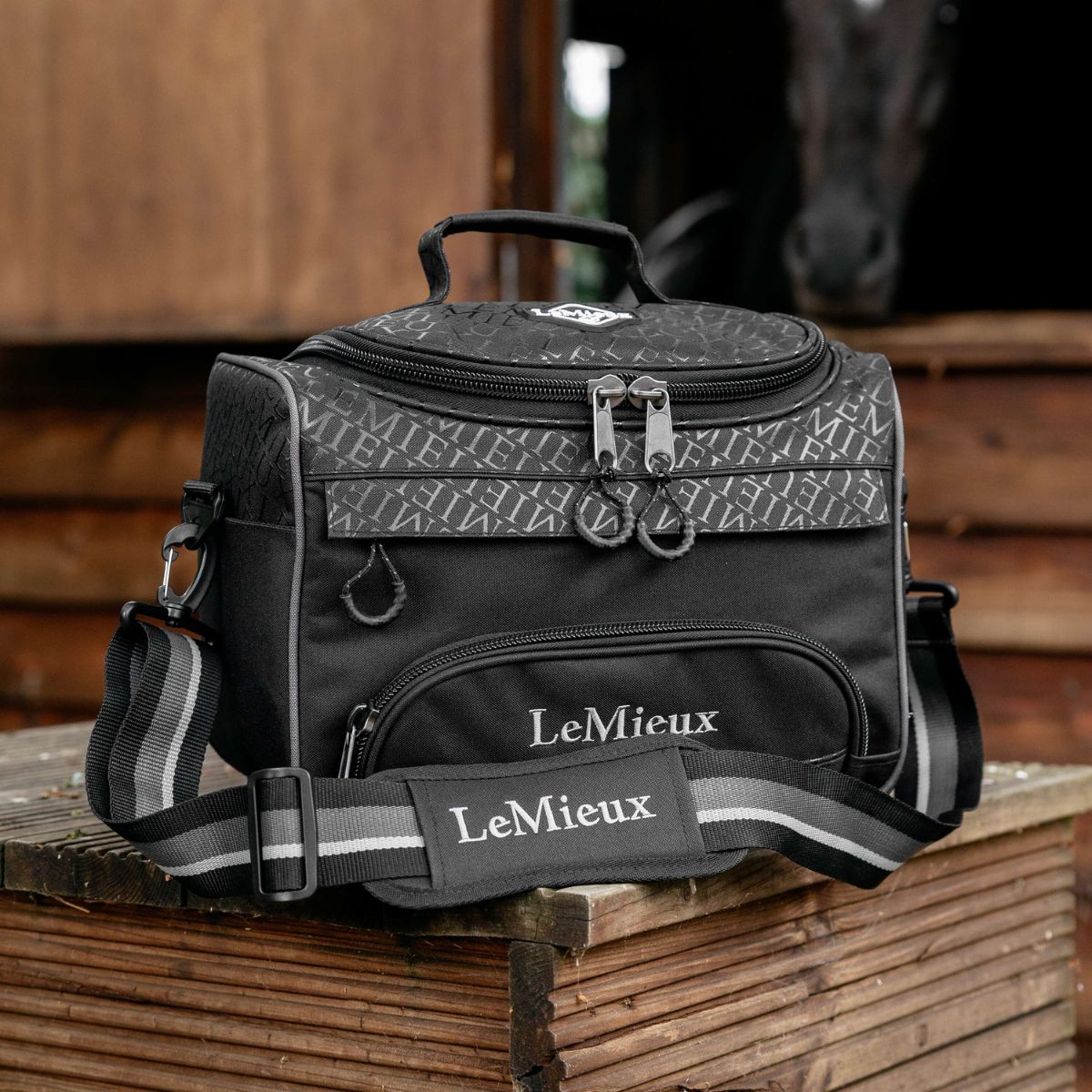 LeMieux strigletaske Elite ProKit Lite Grooming Bag Black