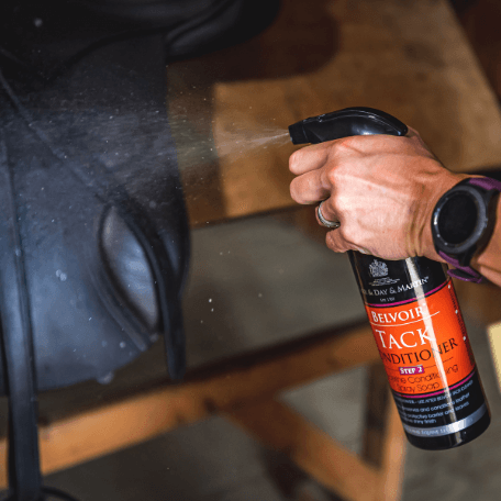 Carr Day Martin Læder conditioner (læderbalsam) - Belvoir Step 2 Tack Conditioner Spray - HEYO
