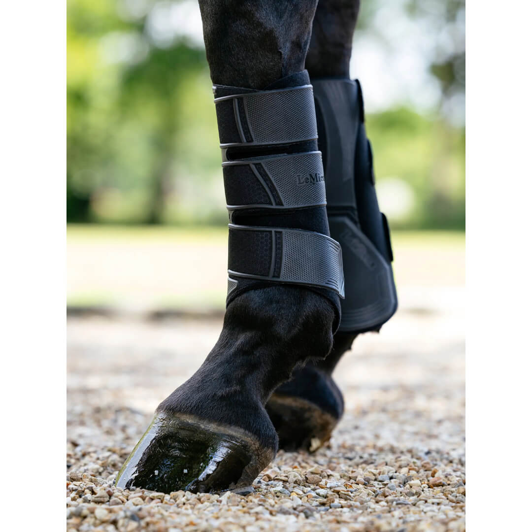LeMieux Gamacher Technical Brushing Boot Sort - NYHED
